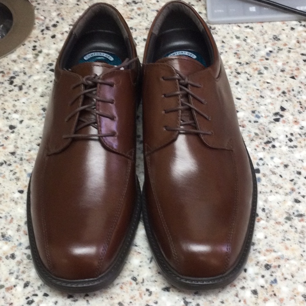 Brown Nunn Bush size 8.5 shoes for men